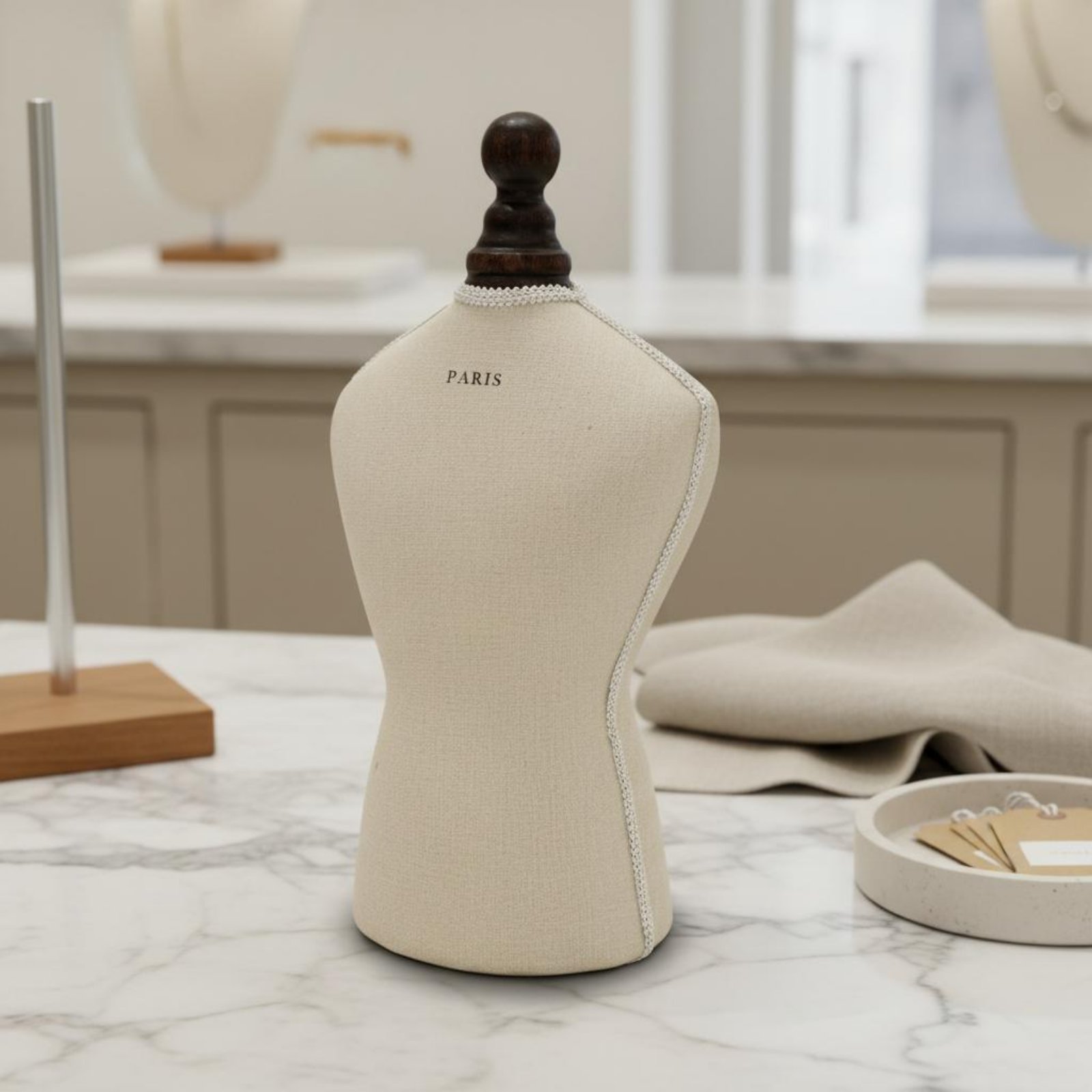 Necklace Bust Stand Tabletop B - Dress Form Mannequin recension och pris